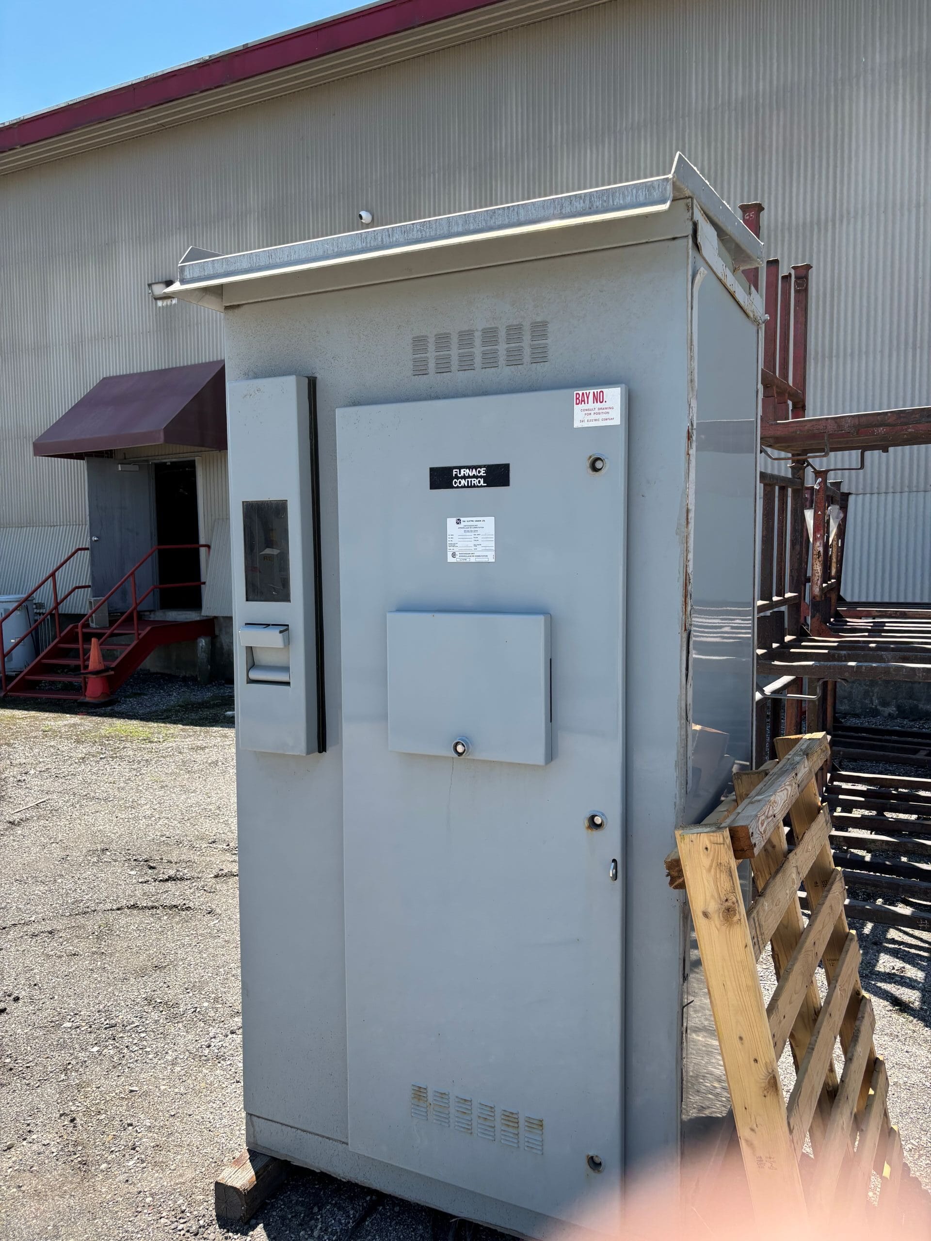 Used Schweitzer model SEL-751A Protection Relay catalogue 751A02BCB0X71851220, 48VDC - Image 3