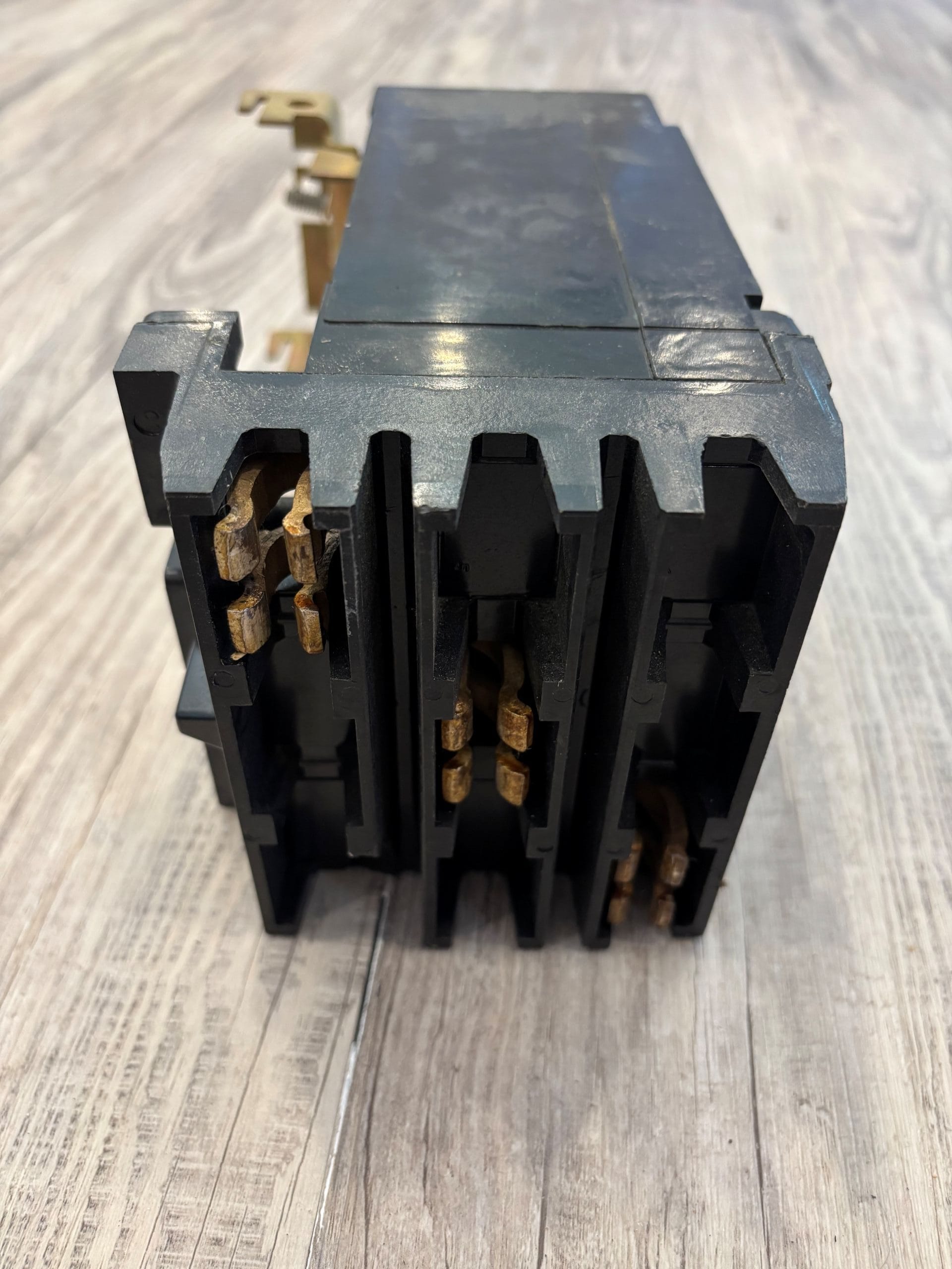 Used Square-D 150A 240V 3P I-Line molded case breaker model Q232150, 22KA - Image 3