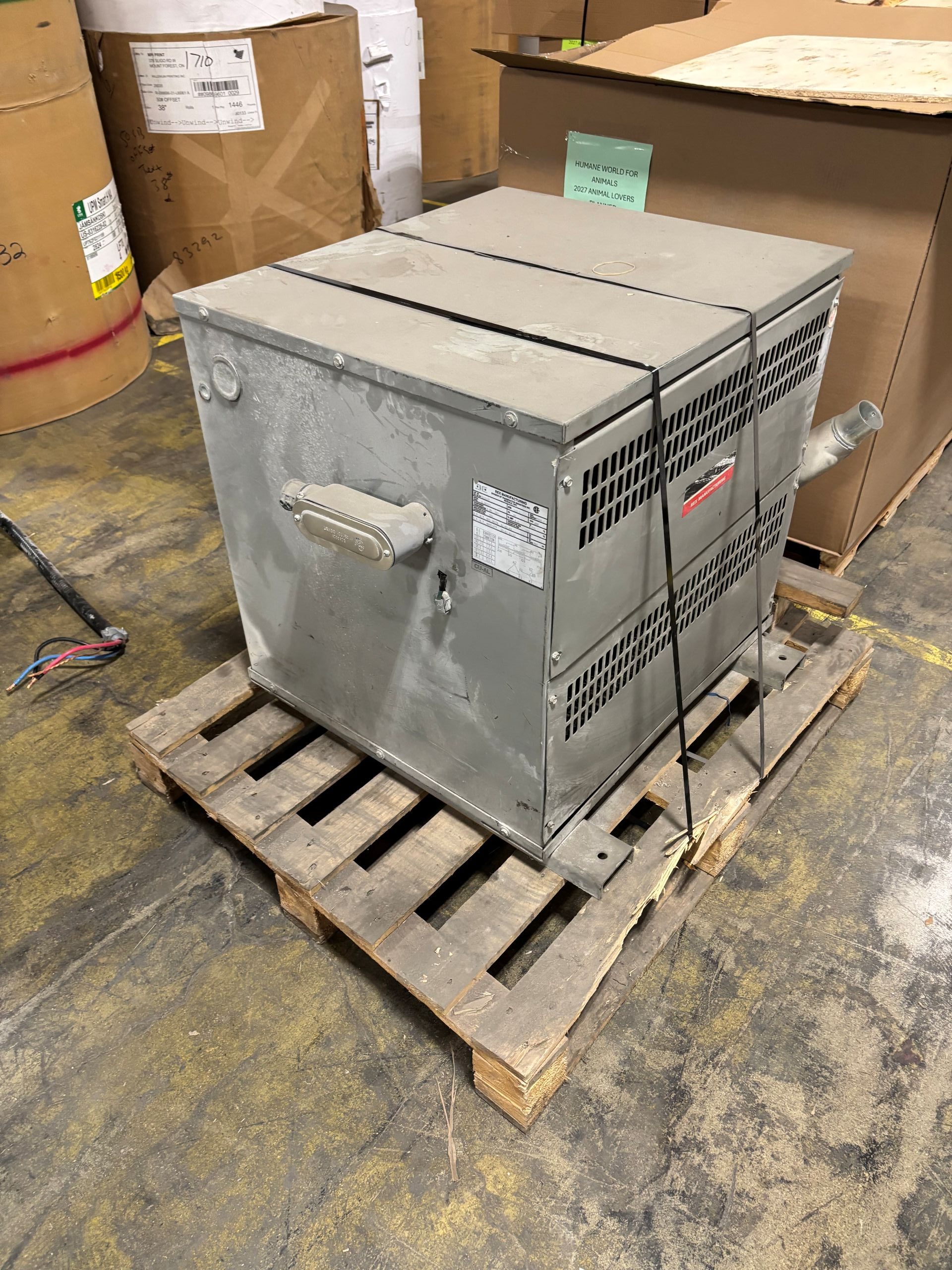 Used 112.5 KVA 600 Delta to 480Y/277 3-phase isolation dry transformer, N1 rated indoor - Image 2