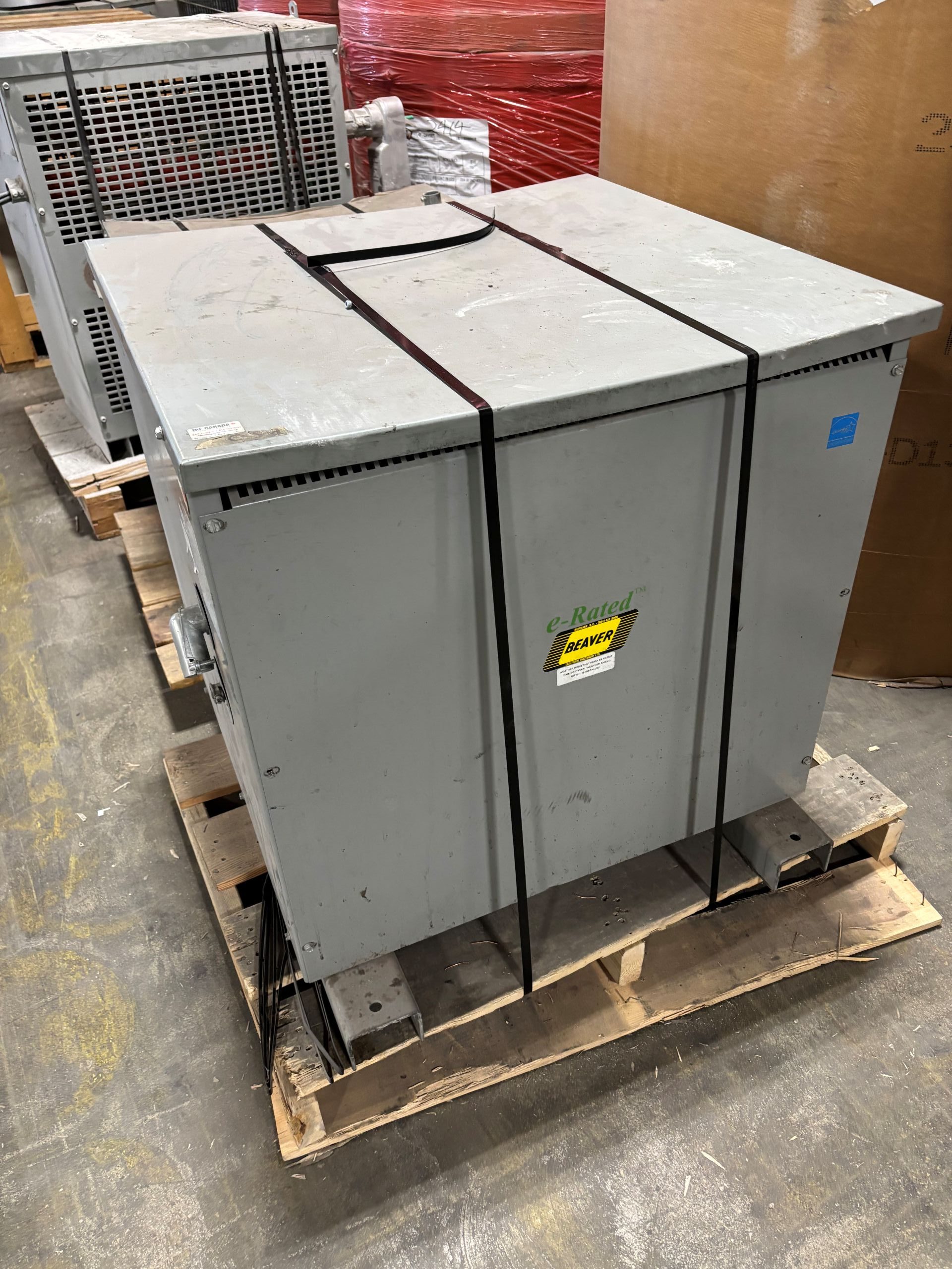 Used 150 KVA 600 Delta to 400Y/231 3-phase isolation dry transformer, N1 rated indoor - Image 2